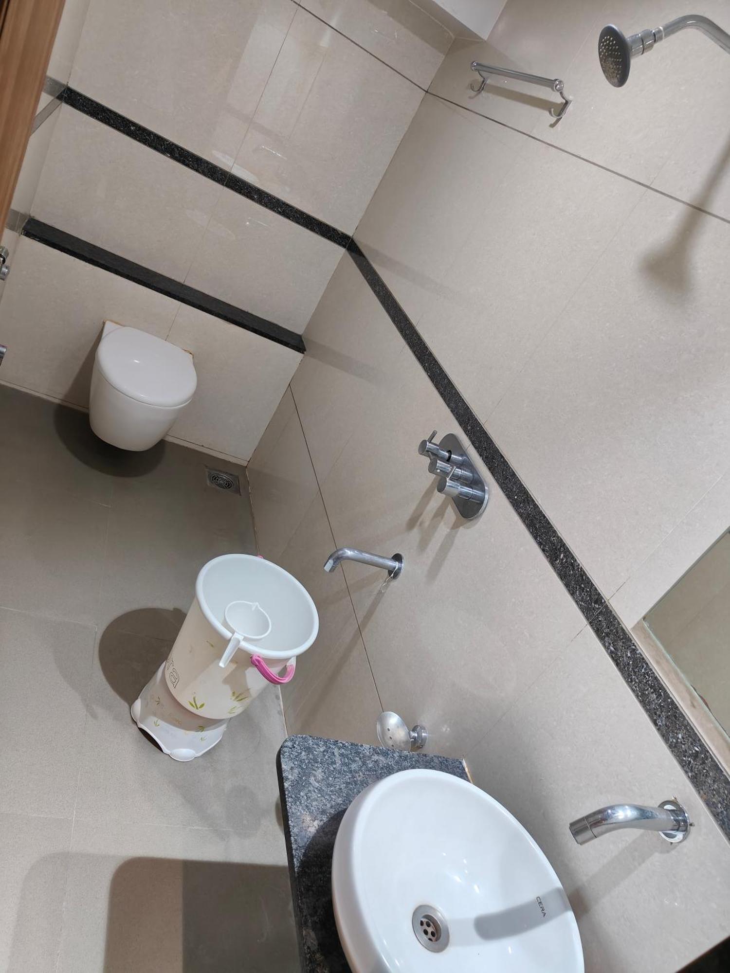 Hotel Sahyog & Rooms Surat Ngoại thất bức ảnh